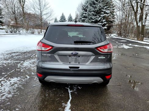 Used 2014 Ford Escape SE image 4