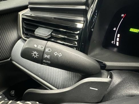 Used 2026 Toyota Camry SE FWD image 21