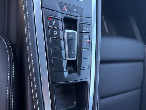 Used 2024 Porsche 718 Boxster GTS image 9