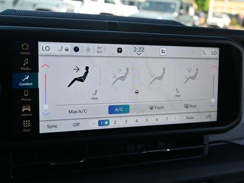 Used 2025 Jeep Wrangler Sahara w/ Safety Group image 21