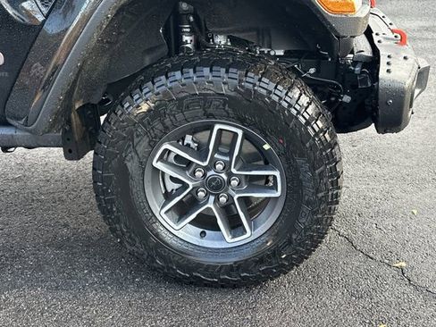 New 2026 Jeep Gladiator Mojave w/ Steel Bumper Group image 12