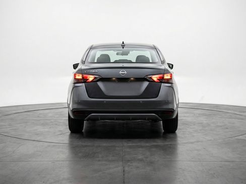 Used 2025 Nissan Versa SV image 7