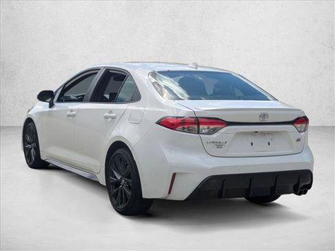 Used 2023 Toyota Corolla SE w/ SE Premium Package FWD image 7