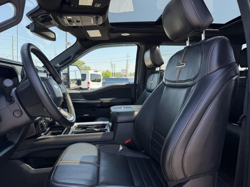 Used 2024 Ford F350 Platinum AWD/4WD image 11
