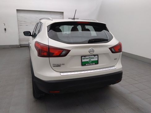 Used 2019 Nissan Rogue Sport SV FWD image 6