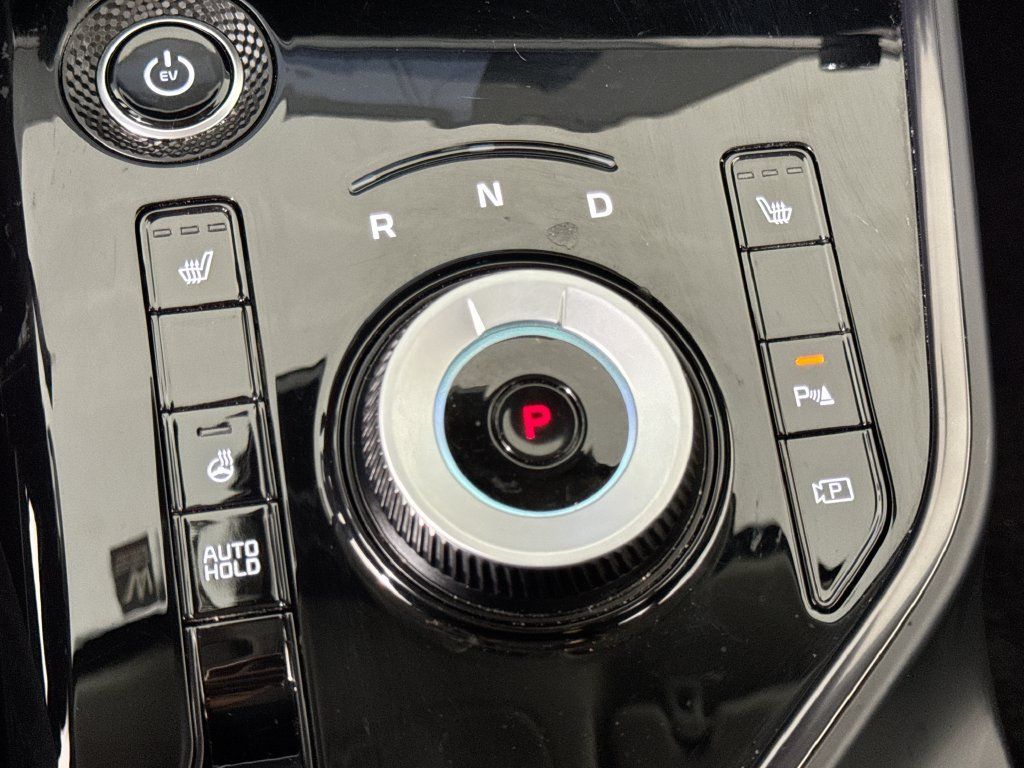 Used 2023 Kia Niro Wind w/ Wind Preserve Package FWD image 16