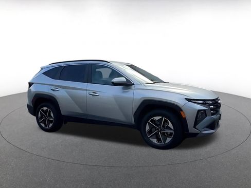 Used 2025 Hyundai Tucson SEL AWD/4WD image 2