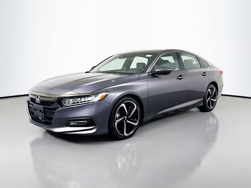 Used 2019 Honda Accord Sport image 4