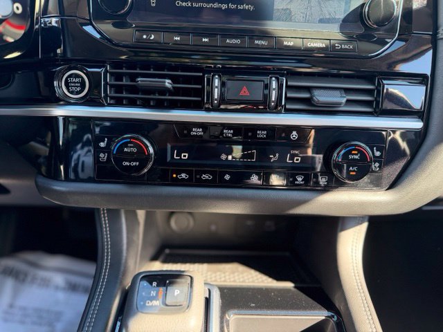 Used 2023 Nissan Pathfinder Platinum AWD/4WD image 17