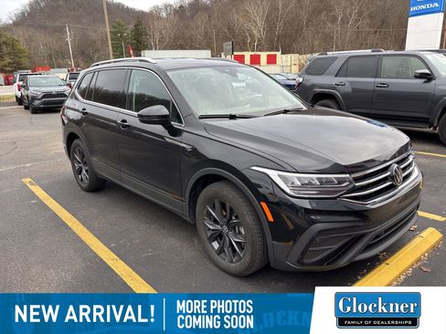 Used 2024 Volkswagen Tiguan SE image 3