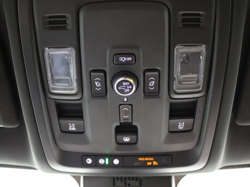 Used 2025 Chevrolet Tahoe High Country w/ LPO, Illumination Package AWD/4WD image 20