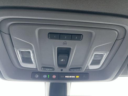 Used 2022 GMC Sierra 1500 Denali image 12