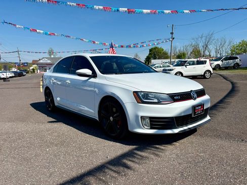 Used 2015 Volkswagen Jetta GLI SEL FWD image 7