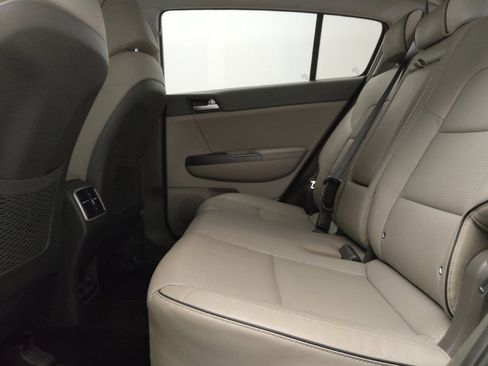 Used 2017 Kia Sportage EX w/ EX Technology Package FWD image 18