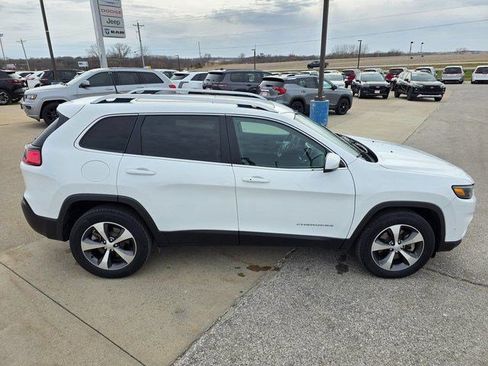 Used 2021 Jeep Cherokee Limited w/ Elite Package AWD/4WD image 9