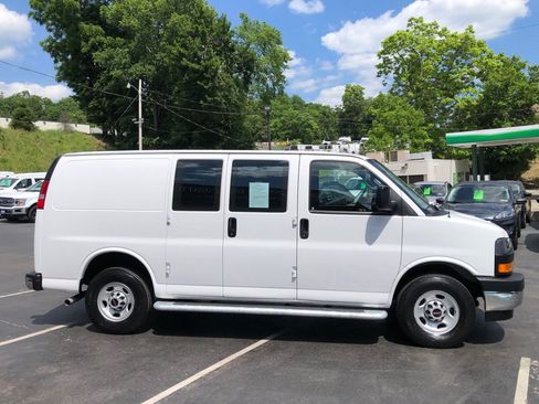 Used 2024 GMC Savana 2500 w/ Driver Convenience Package RWD image 7