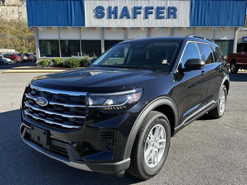 New 2026 Ford Explorer Active image 1