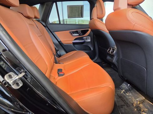 Certified 2023 Mercedes-Benz GLC 300 4MATIC w/ Exclusive Trim Package image 19
