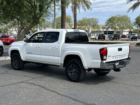 Used 2023 Toyota Tacoma SR5 w/ Technology Package AWD/4WD image 3
