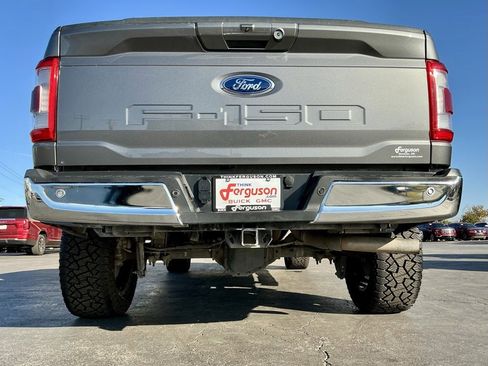 Used 2021 Ford F150 Lariat w/ Max Trailer Tow Package image 16