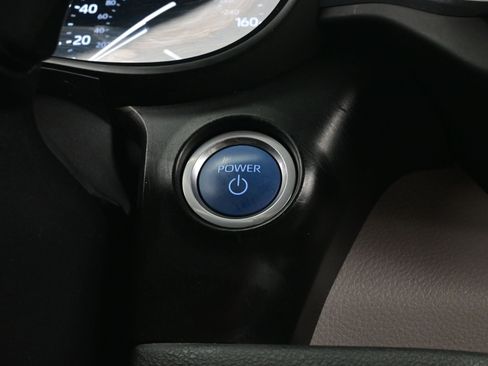 Used 2024 Toyota Sienna LE image 22