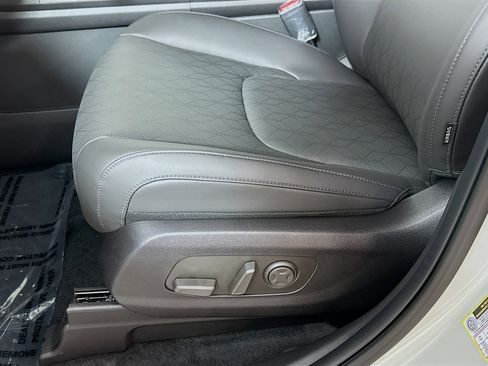 New 2026 Kia Carnival SX w/ SX Dark Edition Package image 19