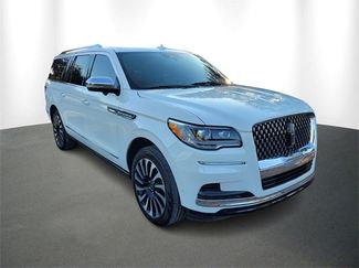 Used 2022 Lincoln Navigator L Black Label video 1