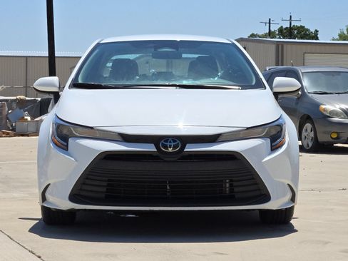 Used 2024 Toyota Corolla LE FWD image 8