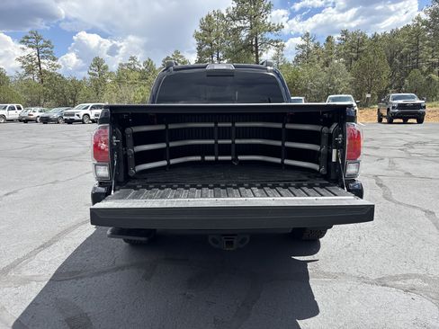 Used 2019 Toyota Tacoma TRD Pro AWD/4WD image 11