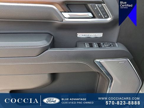 Used 2024 GMC Sierra 1500 Denali w/ Technology Package AWD/4WD image 12