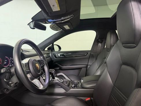 Used 2023 Porsche Cayenne GTS image 30