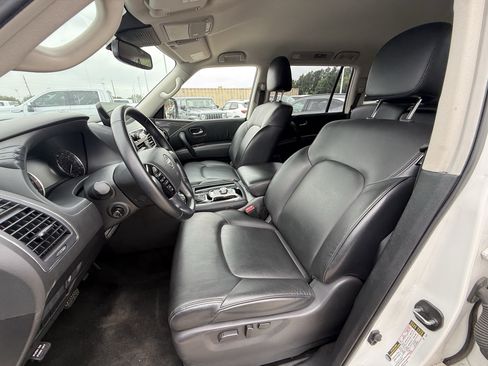 Used 2024 Nissan Armada SV RWD image 28