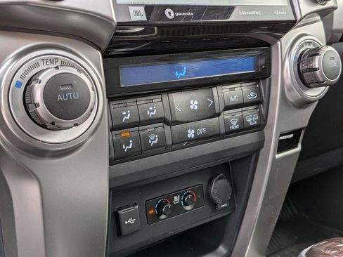 Used 2023 Toyota 4Runner Limited AWD/4WD image 21