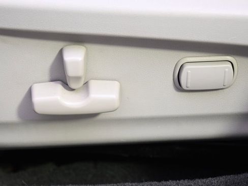 Used 2014 Subaru Outback 2.5i Premium image 11