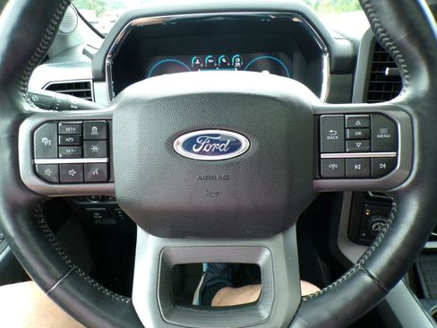 Used 2022 Ford F150 Lariat w/ Equipment Group 502A High image 19