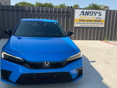 Used 2024 Honda Civic Sport image 2