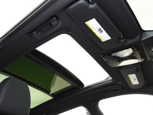 Used 2023 BMW X3 sDrive30i w/ M Sport Package image 18