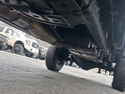 Used 2022 Ford F350 Lariat w/ Tremor Off-Road Package image 14