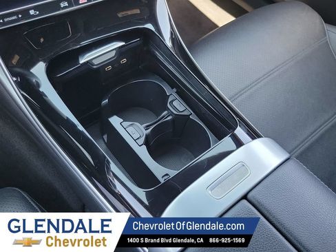 Used 2025 Mercedes-Benz C 300 Sedan image 26