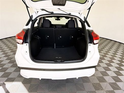 Certified 2025 Nissan Kicks Play S image 34