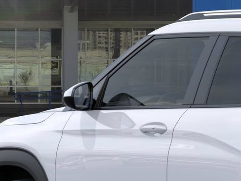 New 2026 Chevrolet TrailBlazer LT FWD image 12