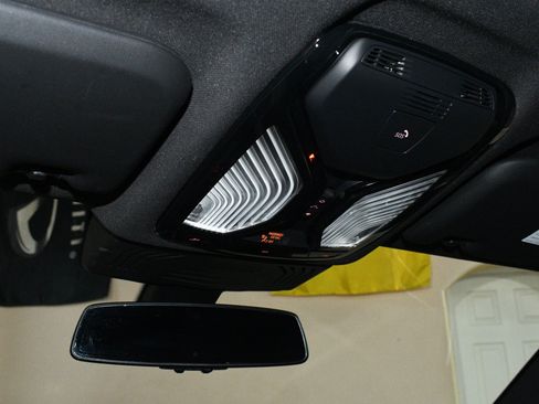 Used 2023 BMW X4 M40i AWD/4WD image 31