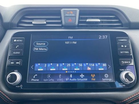 Used 2024 Nissan Versa SR image 30