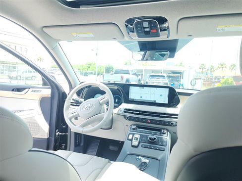 Used 2024 Hyundai Palisade Limited FWD image 24