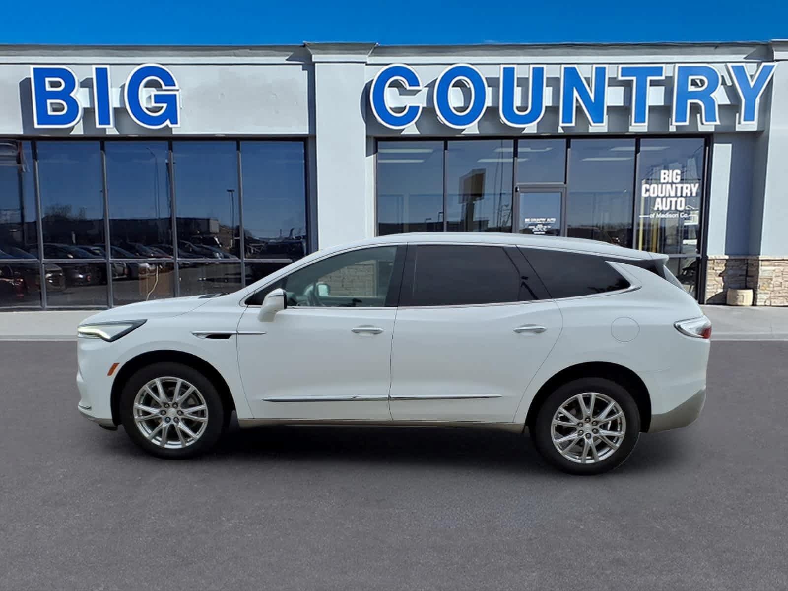 Used 2022 Buick Enclave Premium FWD image 8