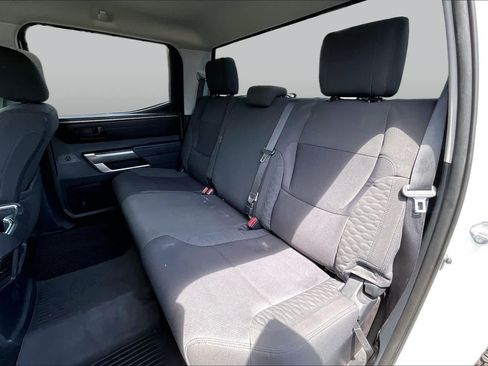 Used 2022 Toyota Tundra SR5 w/ SR5 Convenience Package AWD/4WD image 20