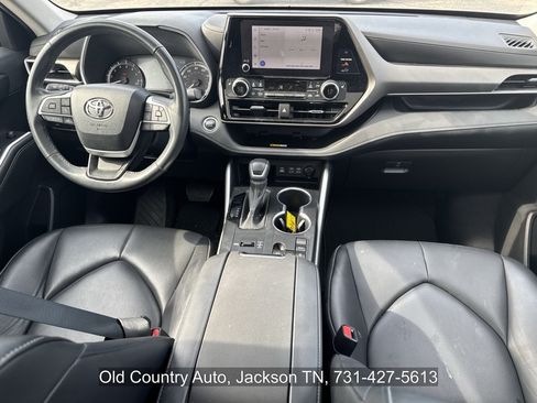 Used 2023 Toyota Highlander XLE FWD image 15
