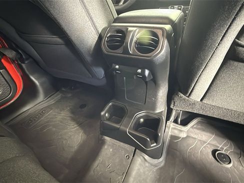 Used 2024 Jeep Wrangler Willys image 36