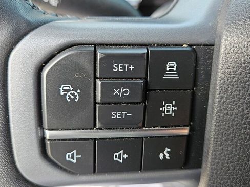 Used 2023 Ford F150 Lariat w/ Trailer Tow Package image 24