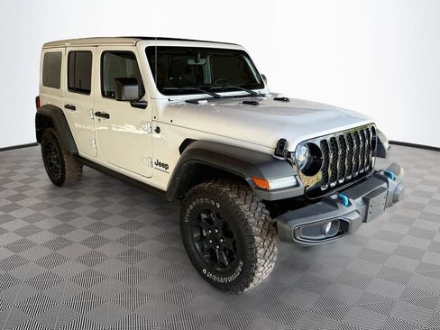 Certified 2023 Jeep Wrangler Unlimited w/ Sun & Screen Package AWD/4WD image 4